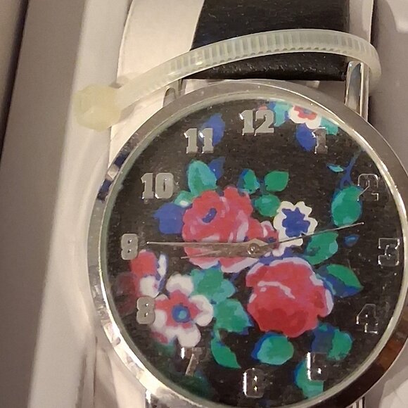 nice ladies watch with roses - Picture 1 of 1